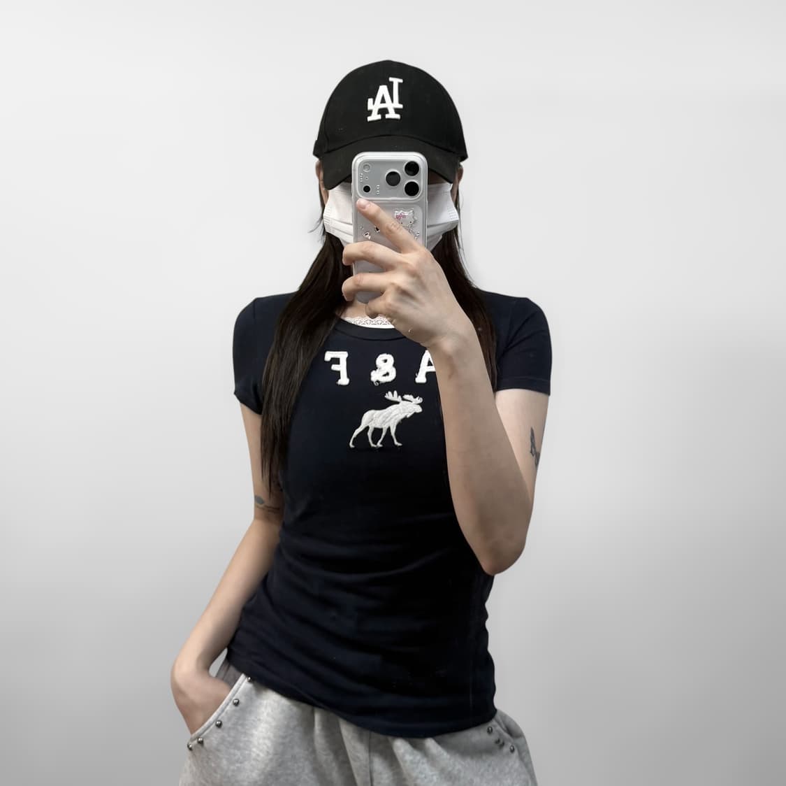 아베크롬비 a&f 로고 반팔티 네이비 상품이미지1