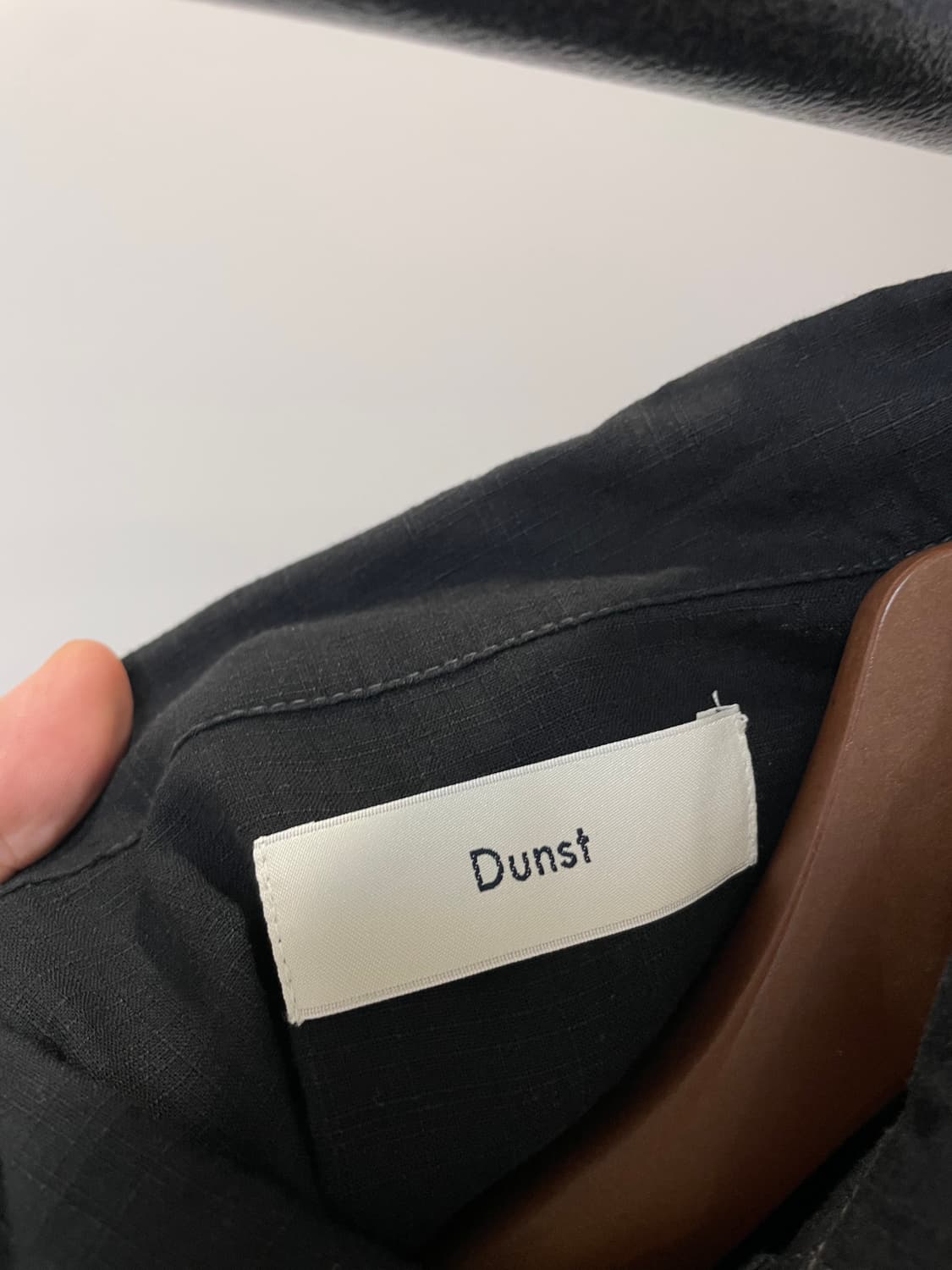 (L) Dunst 던스트 코튼 린넨 블랙 반팔 셔츠 상품이미지6