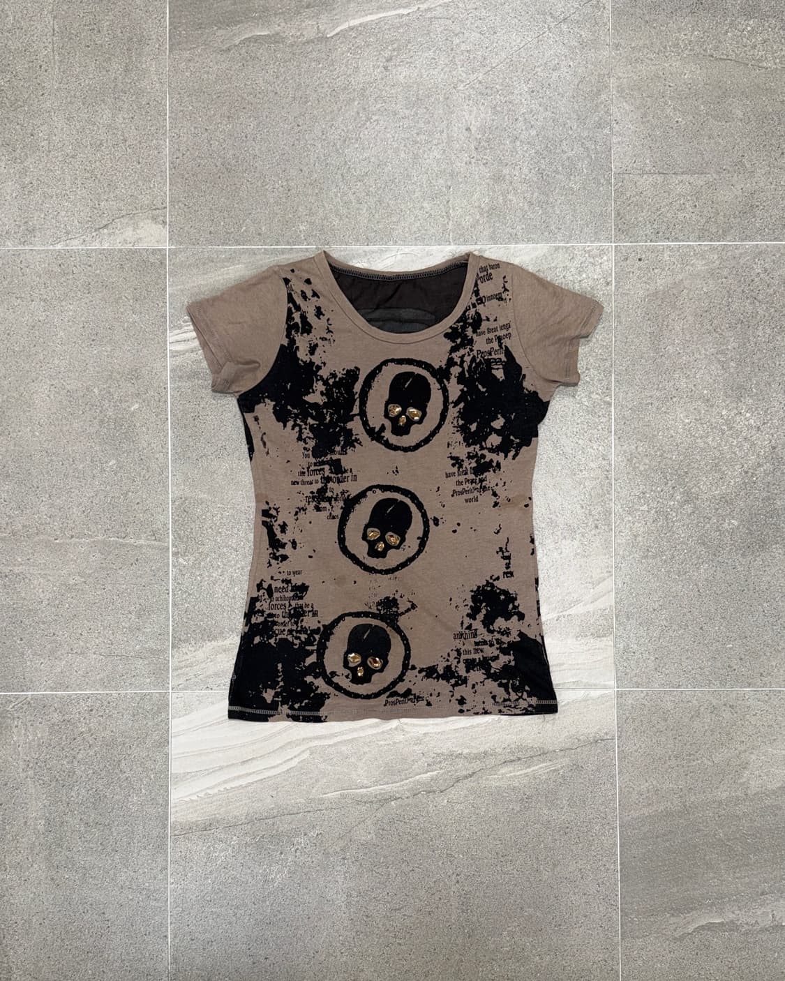 Ash brown grunge spider web skull half t 상품이미지2