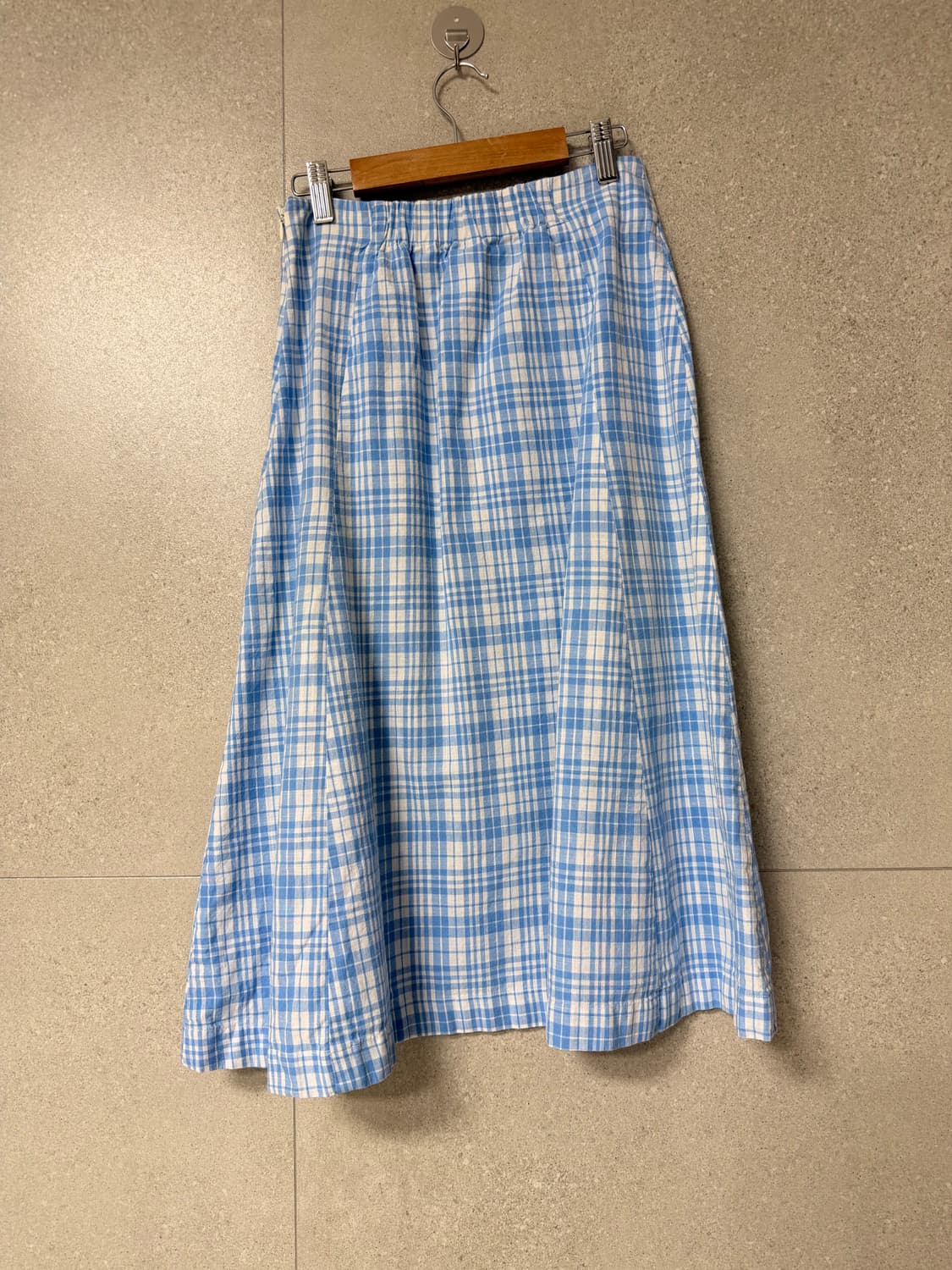 에잇세컨즈 블루 체크 A라인 스커트 상품이미지4