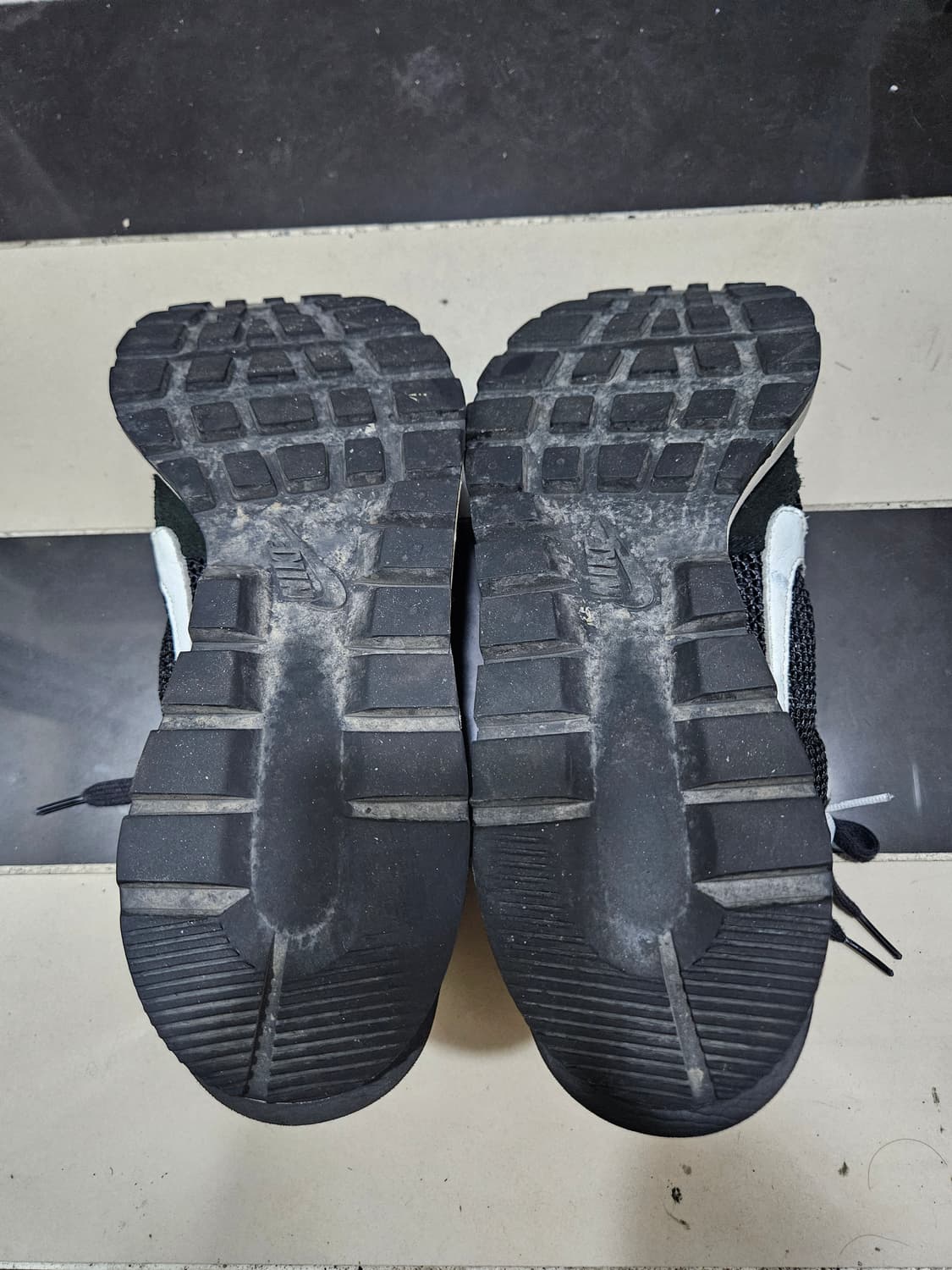 나이키 사카이 베이퍼와플 블랙 260 상품이미지6