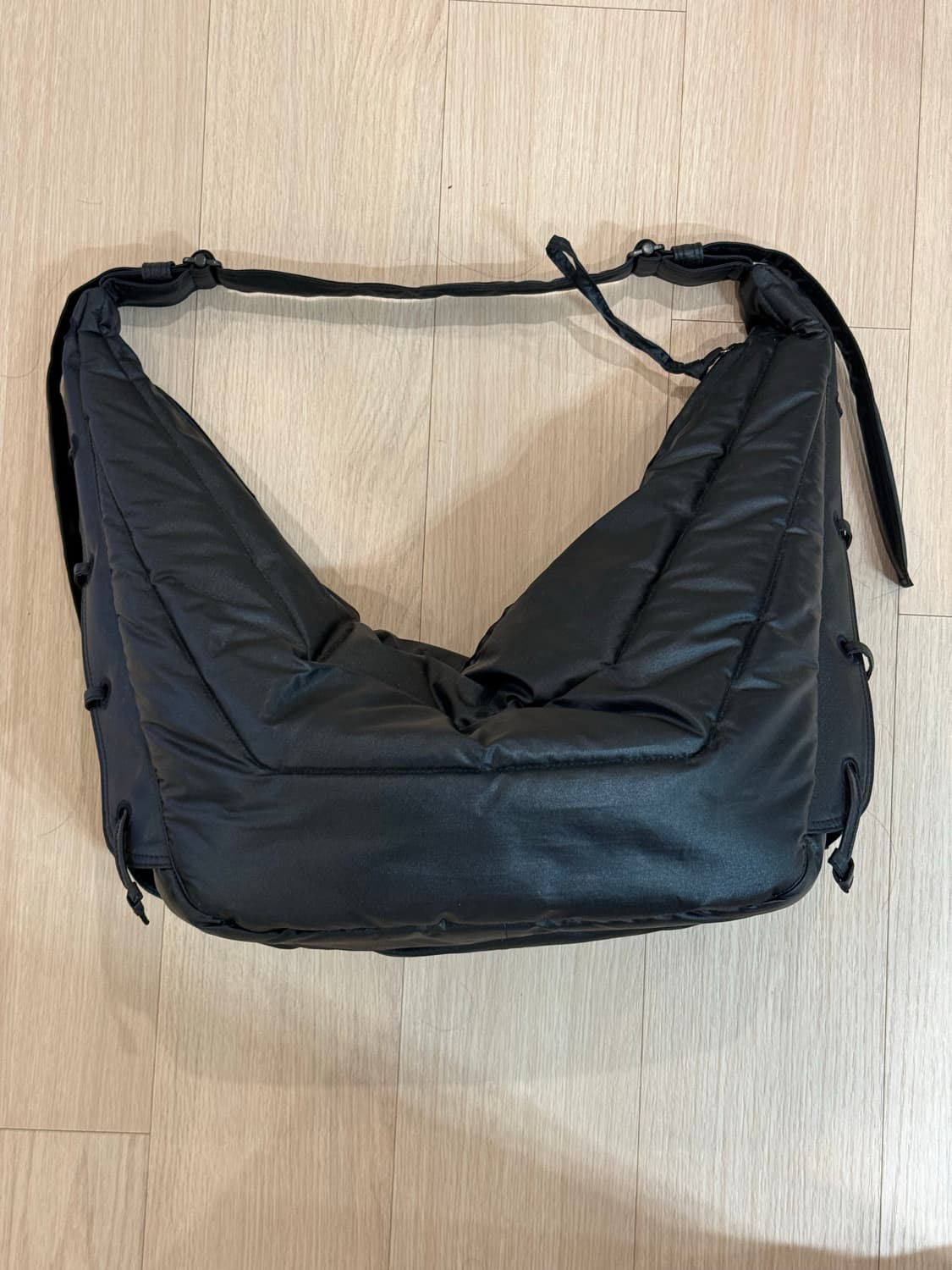 르메르 소프트 게임백 나일론 캔버스 블랙 라지사이즈 상품이미지1