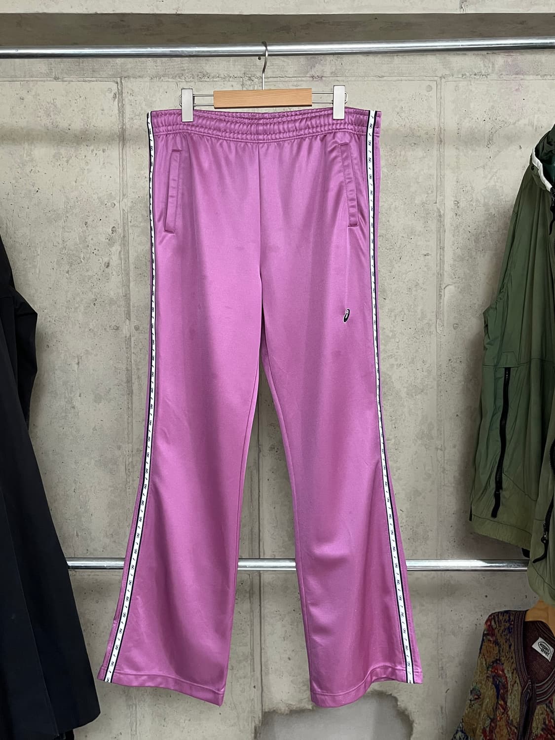 ASICS TRAINING PANTS 상품이미지1