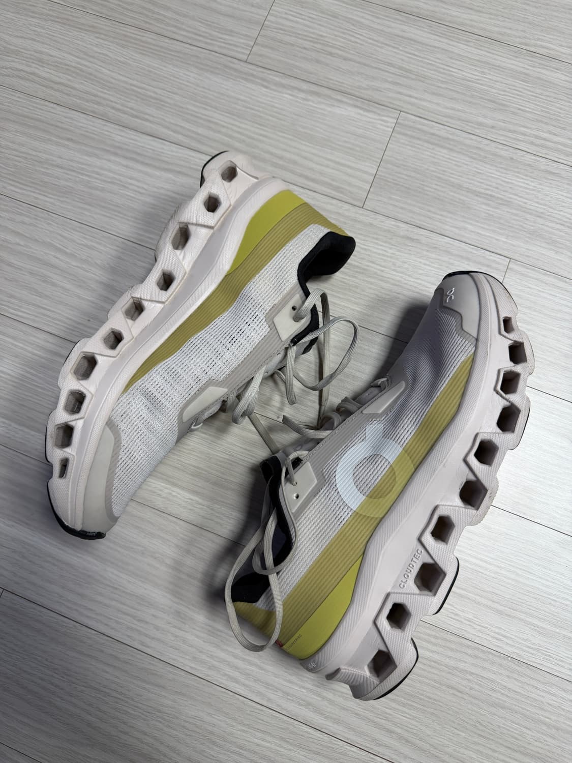 온러닝 보이드270 상품이미지1