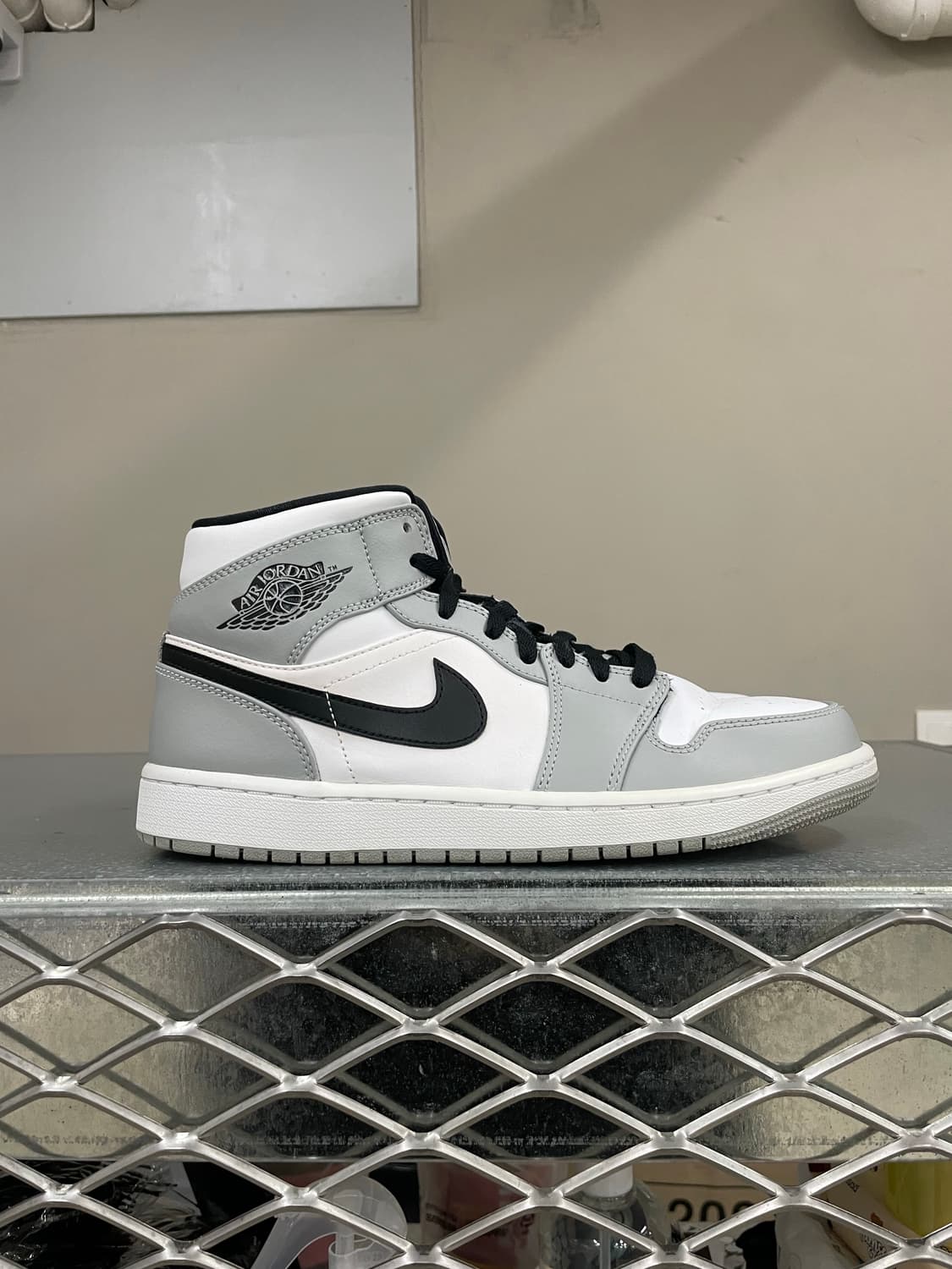 나이키 조던1 미드 라이트 스모크 그레이 270 상품이미지4