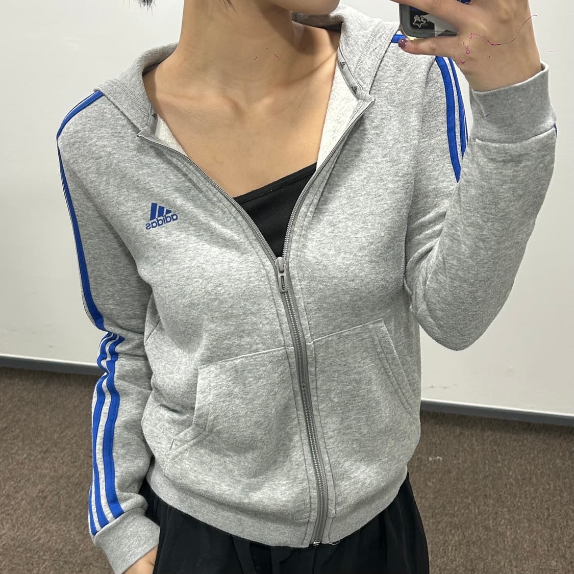 Adidas 아디다스 블루 삼각로고 라이트그레이 후드집업  Price:  상품이미지2
