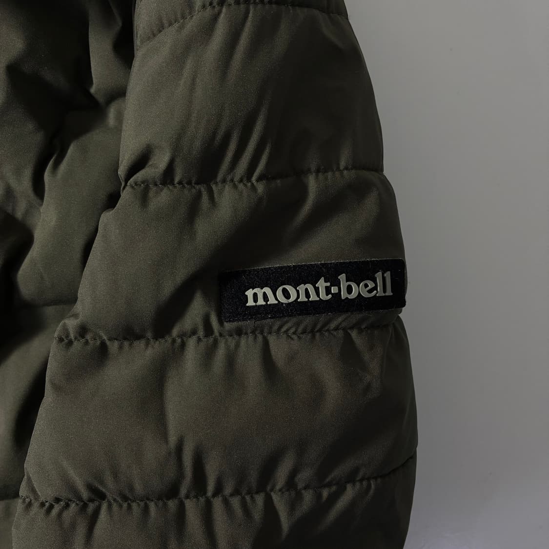 Mont-bell 몽벨 카키 튜브 누빔 패딩 자켓 상품이미지5