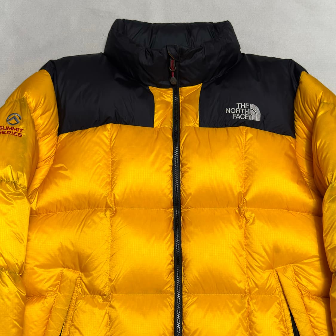 100 노스페이스 써밋시리즈 800 옐로우 구스다운 패딩 상품이미지1