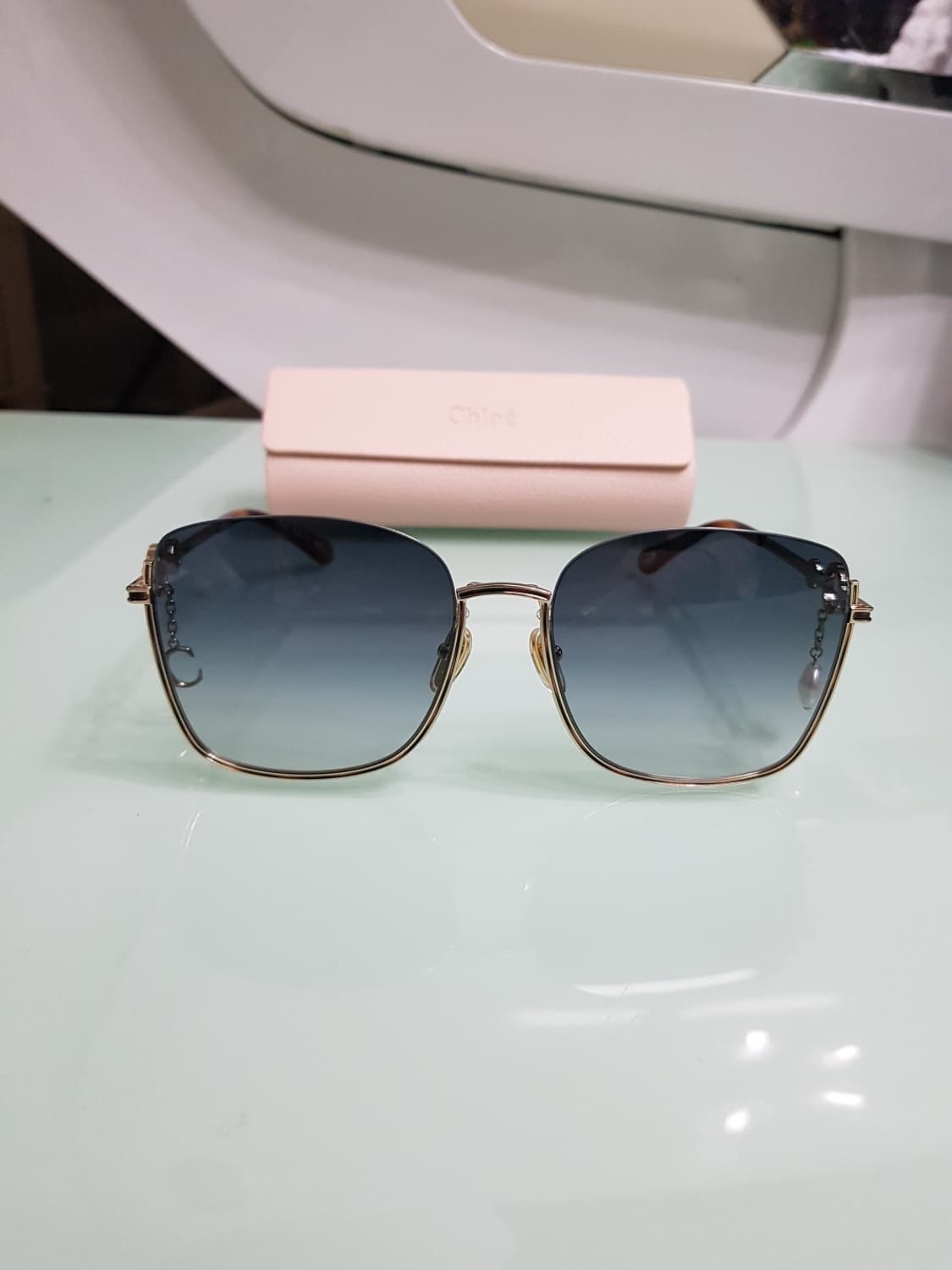 새상품 풀구성)끌로에 24SS참장식 선글라스 상품이미지2