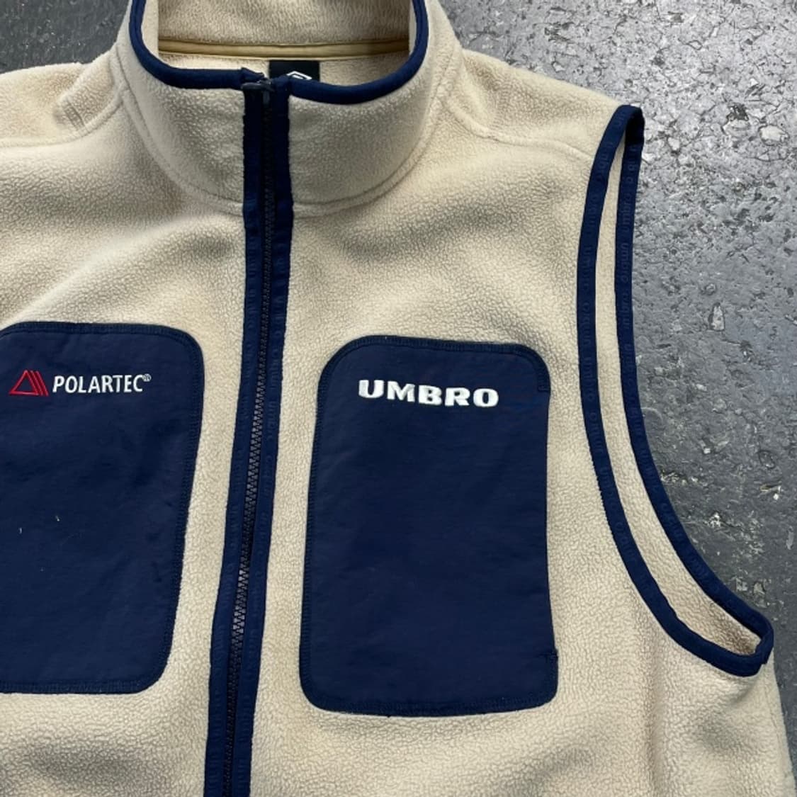 100 엄브로 후리스 조끼 상품이미지2