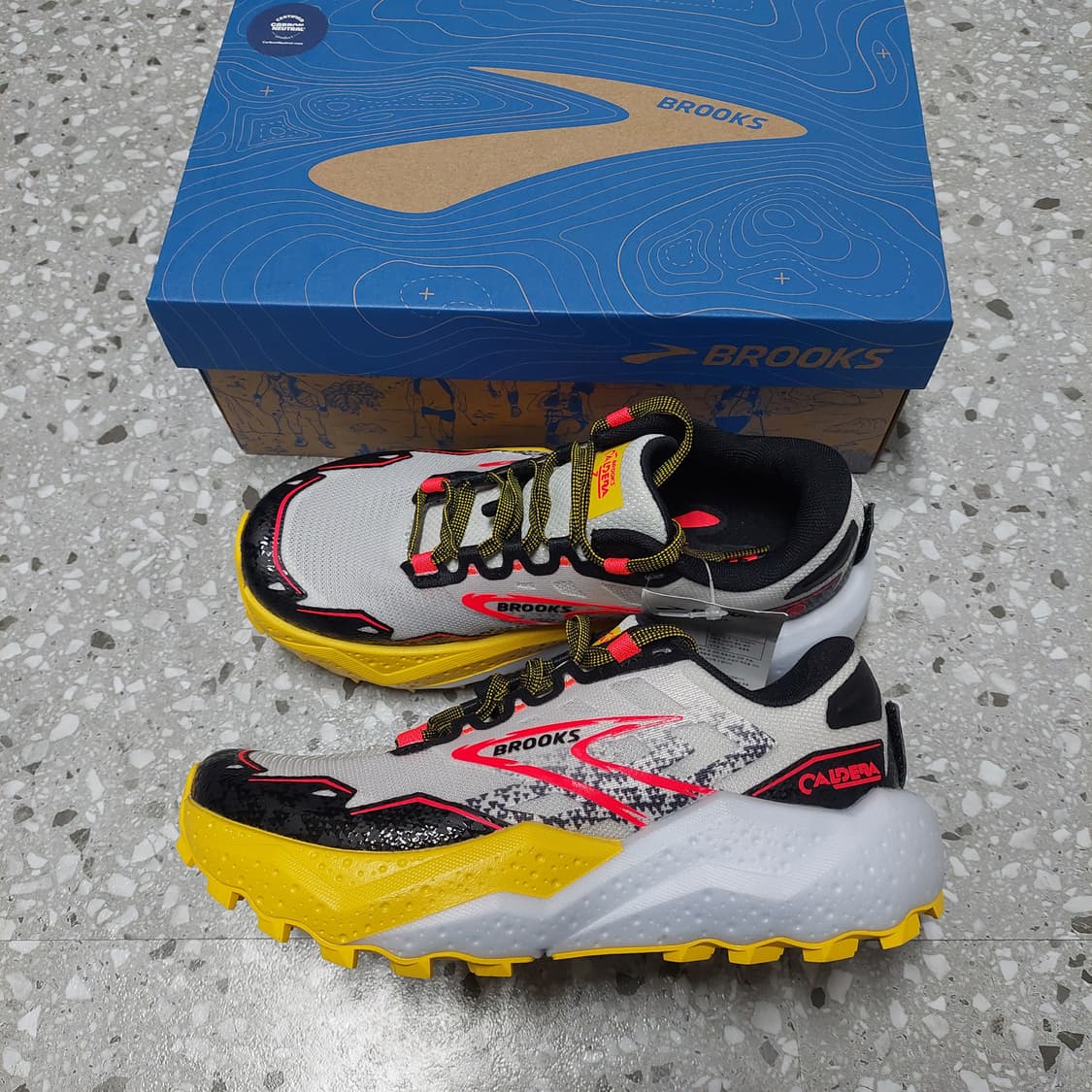 브룩스 여성 트레일 러닝화 칼데라7 새제품 220, 230/하이킹/트레킹 상품이미지1