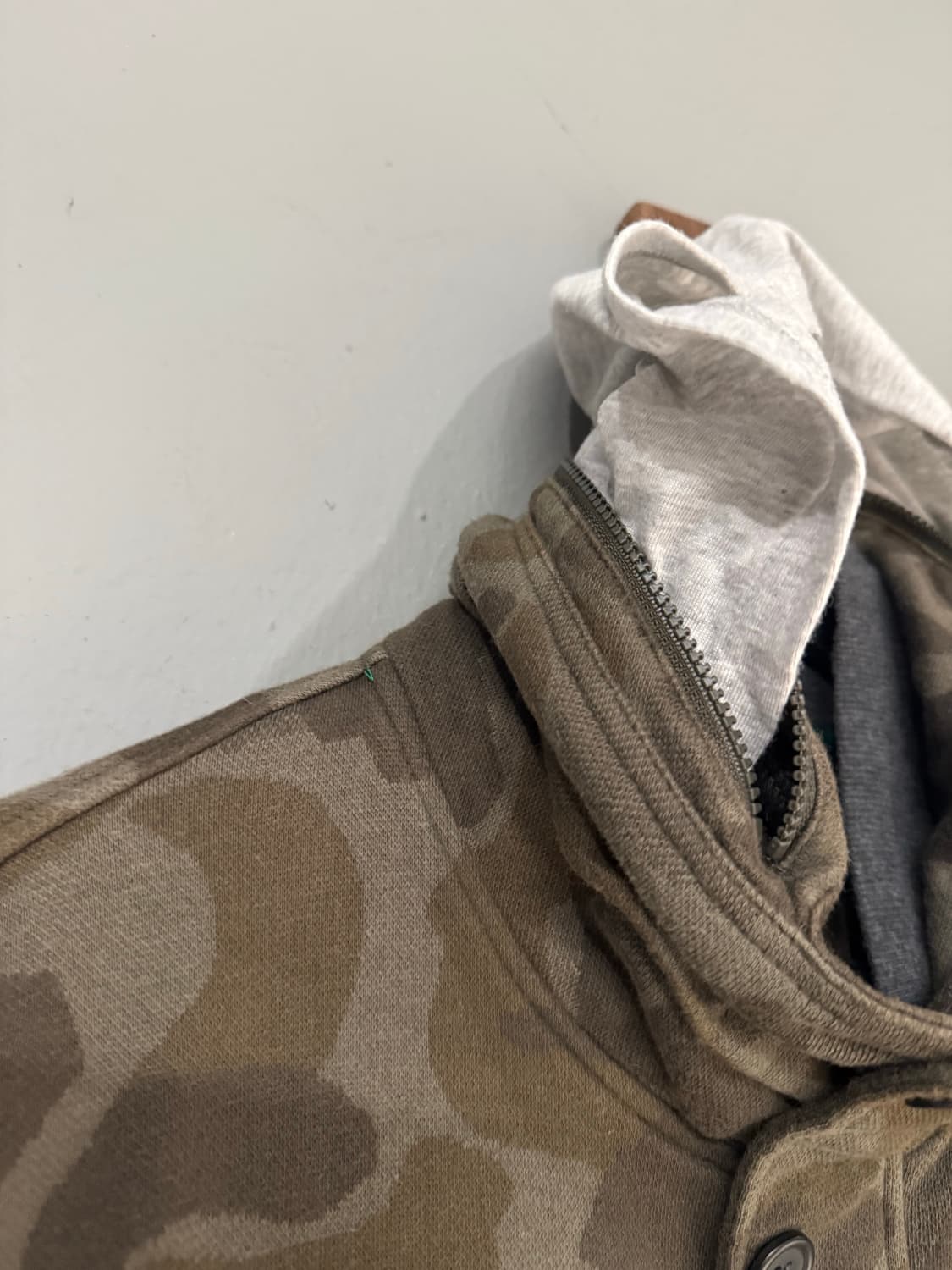 camo pattern high-neck hood zip-up 상품이미지8