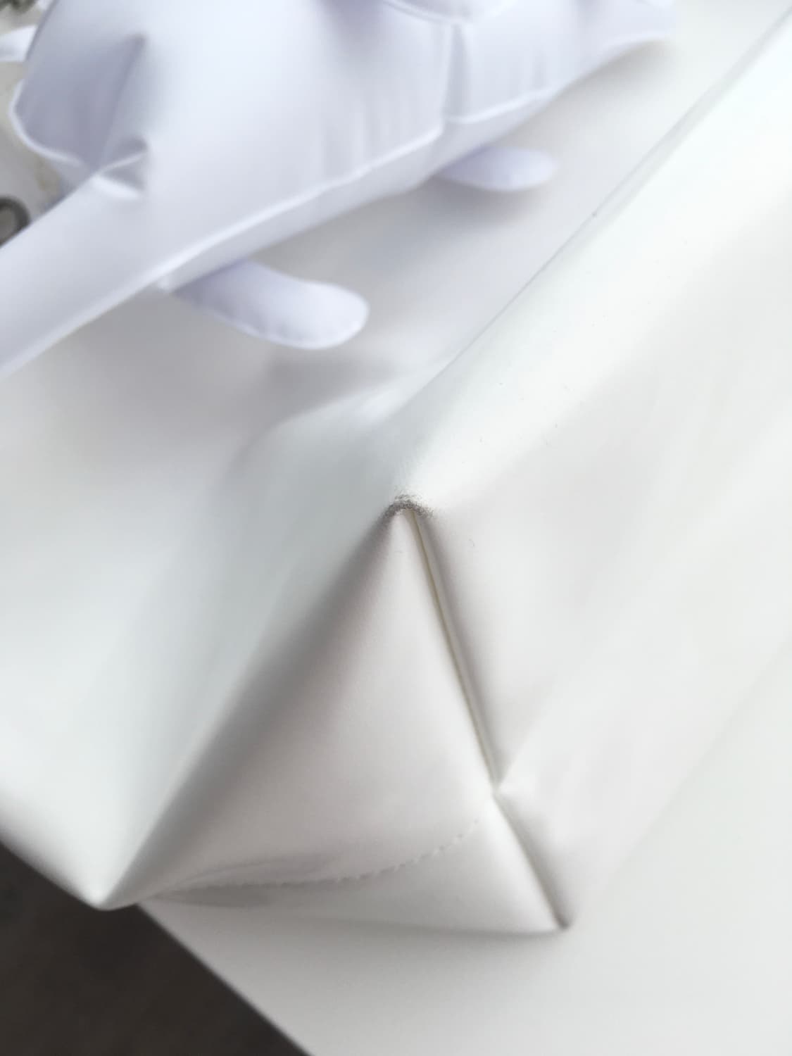 꼼데가르송 공룡 숄더백 상품이미지7