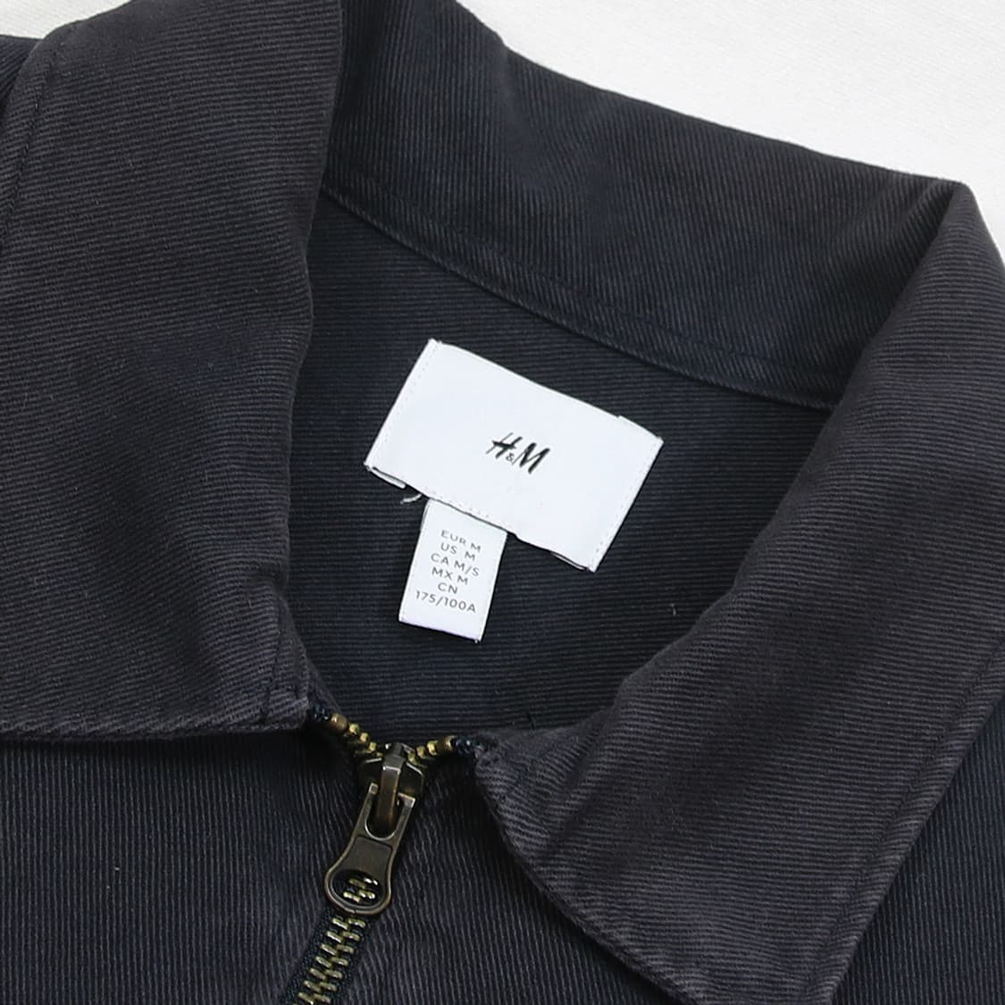 (착용컷) H&M 워크 집업 자켓 (남성용 100) 상품이미지5