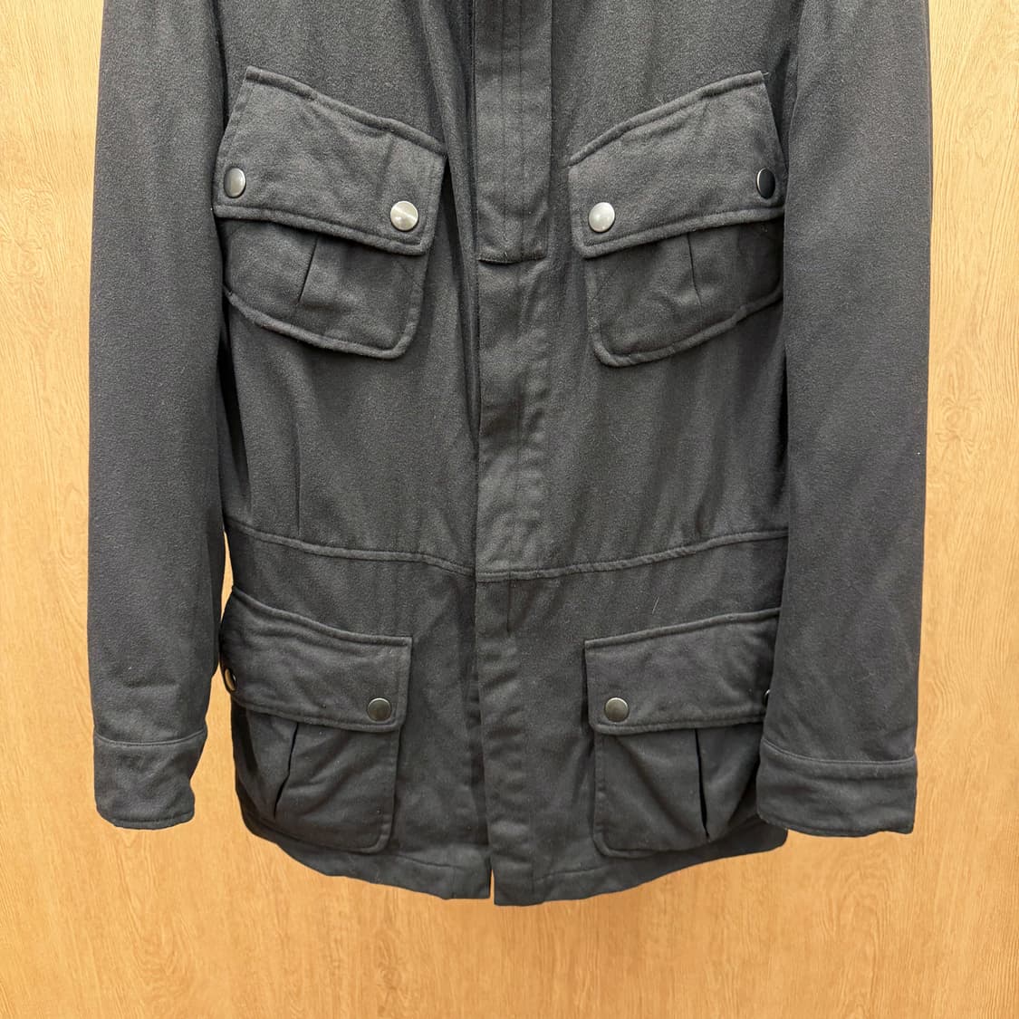 구찌 울 밀리터리 필드 자켓 스탠드 카라 어깨 에폴렛 디테일 다크 브라운 상품이미지5