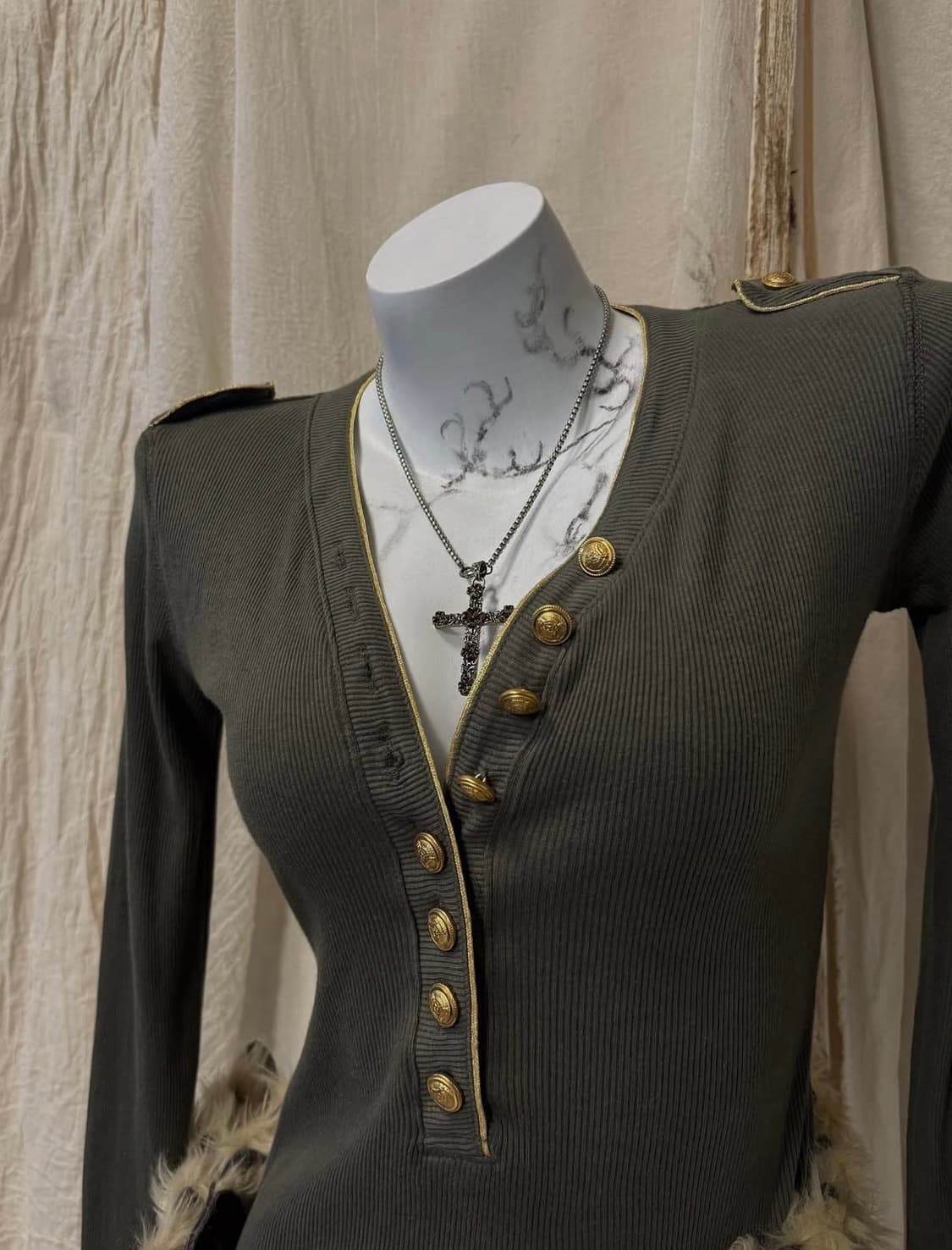 Gold Medal Detail Sleeve 상품이미지2