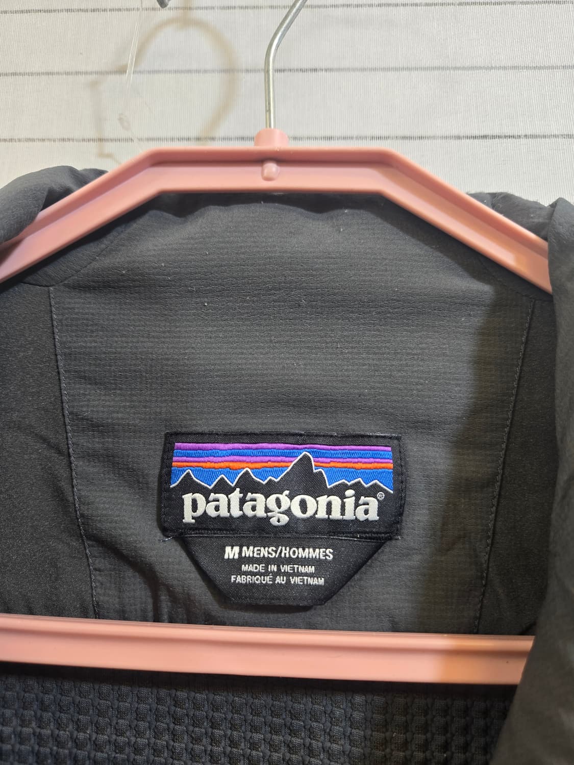 파타고니아 (정품)경량 패딩 조끼 그레이 상품이미지4