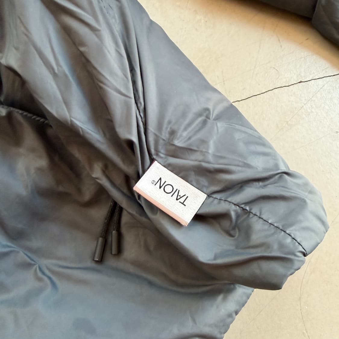 빔즈 x 타이온 라이너 다운 자켓 상품이미지5