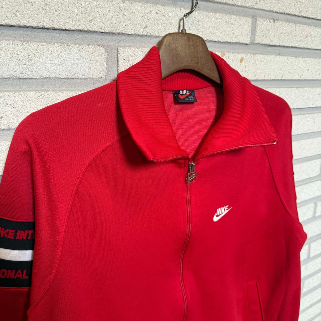 나이키 스우시 스트라이프 암 져지 레드 상품이미지3