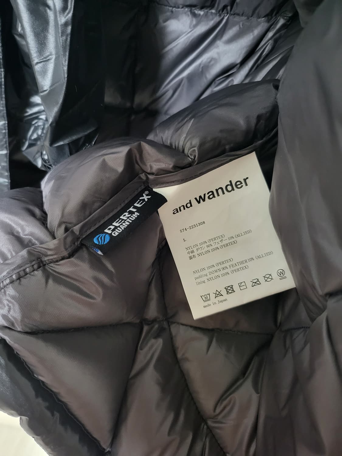 (새상품)and wander 앤드원더 다이아몬드 퀄팅 경량 다운 베스트 상품이미지8