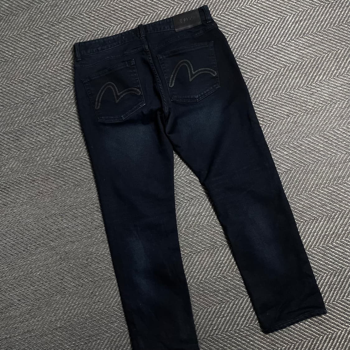 EVISU 에비수 오리지날 슬림핏 네이비 흑청 워싱 데님팬츠 y 5912 상품이미지1