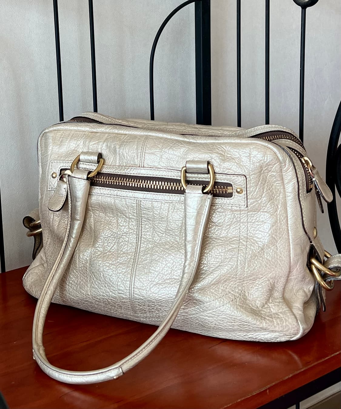 2000s coach 코치 리미티드 에디션 실버골드 턴락 사첼백 토트백 상품이미지6