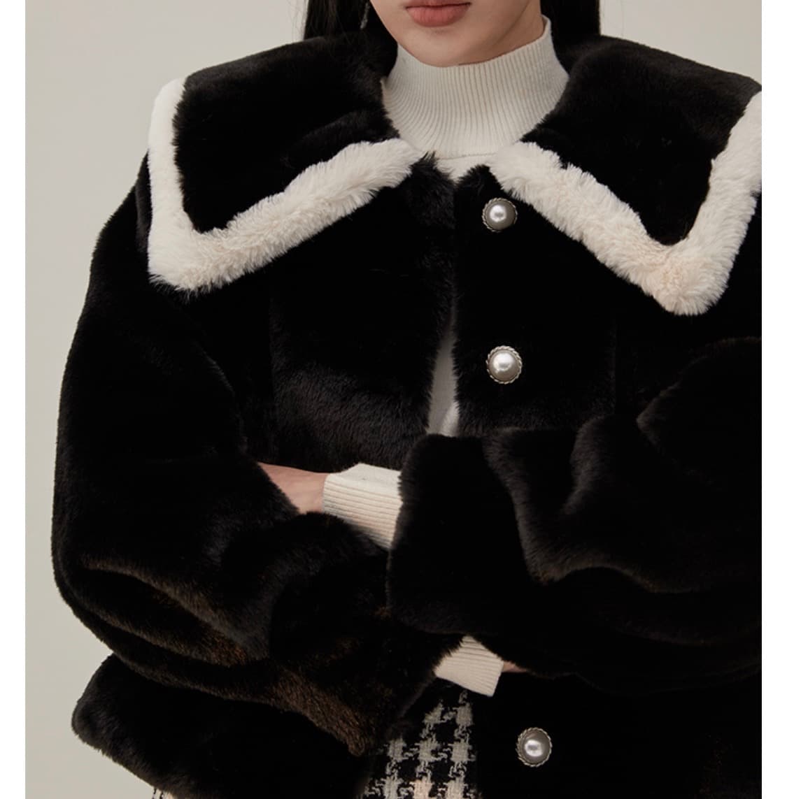 [새상품]미쏘 빅카라 퍼 숏 자켓 블랙 M 상품이미지2