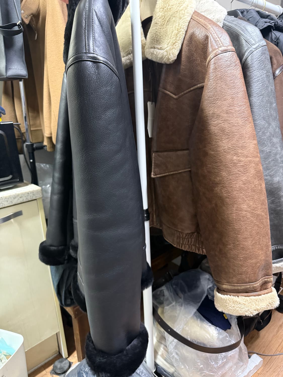 [판매] 도프제이슨 오버사이즈 리얼 무스탕 블랙 XL (새상품/택O) 상품이미지3