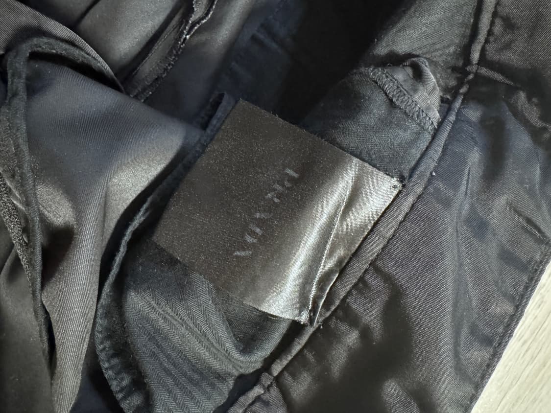 Prada 리나일론 블랙팬츠 48 상품이미지6