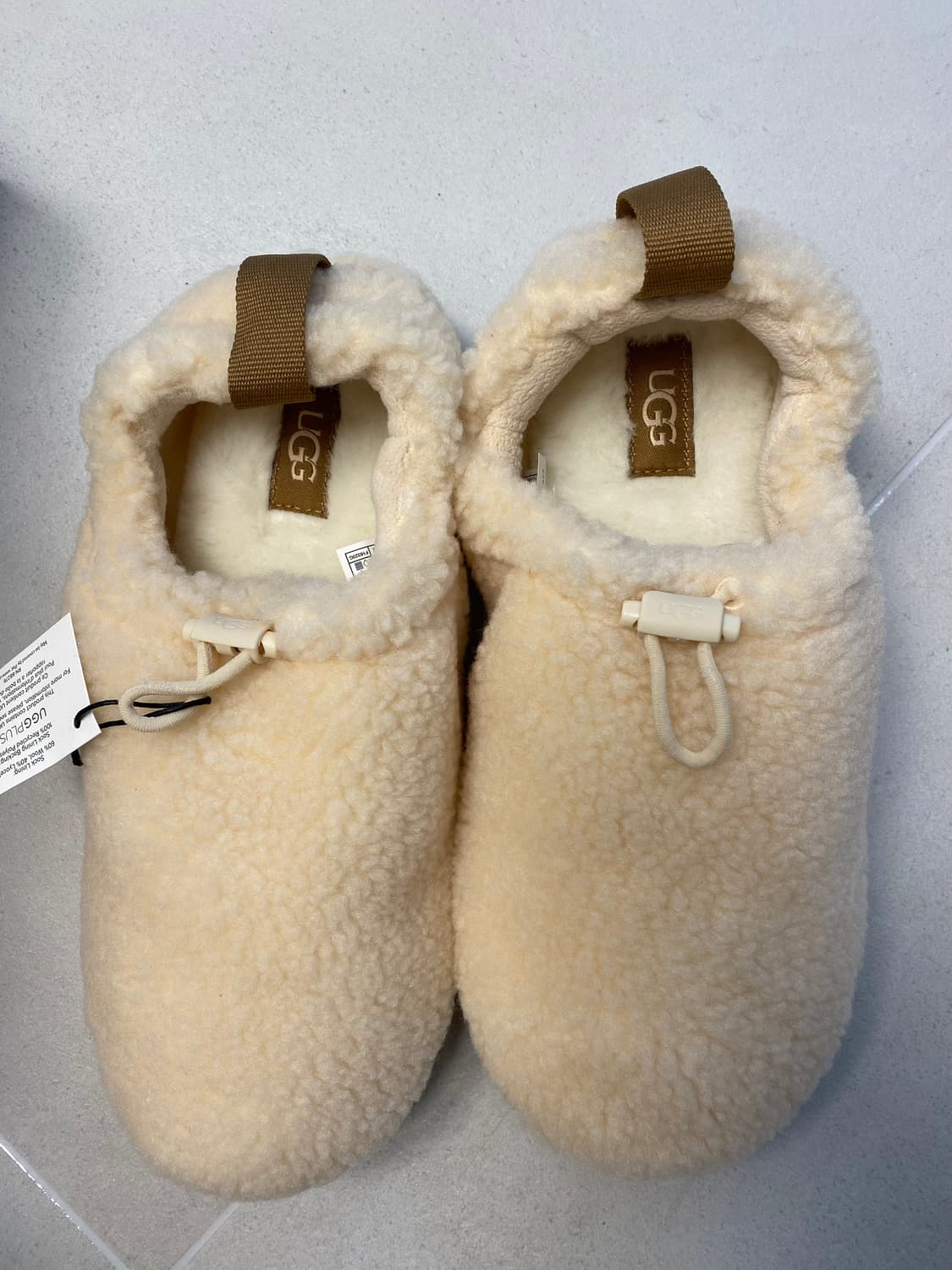 Ugg 키즈6(245) 플러쉬 슬리퍼 새상품 상품이미지2