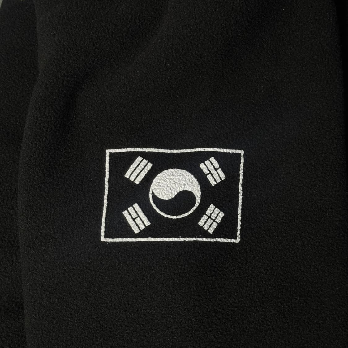 뉴진스 X 로카 후리스 105 (NEWJEANS X ROKA) 상품이미지4