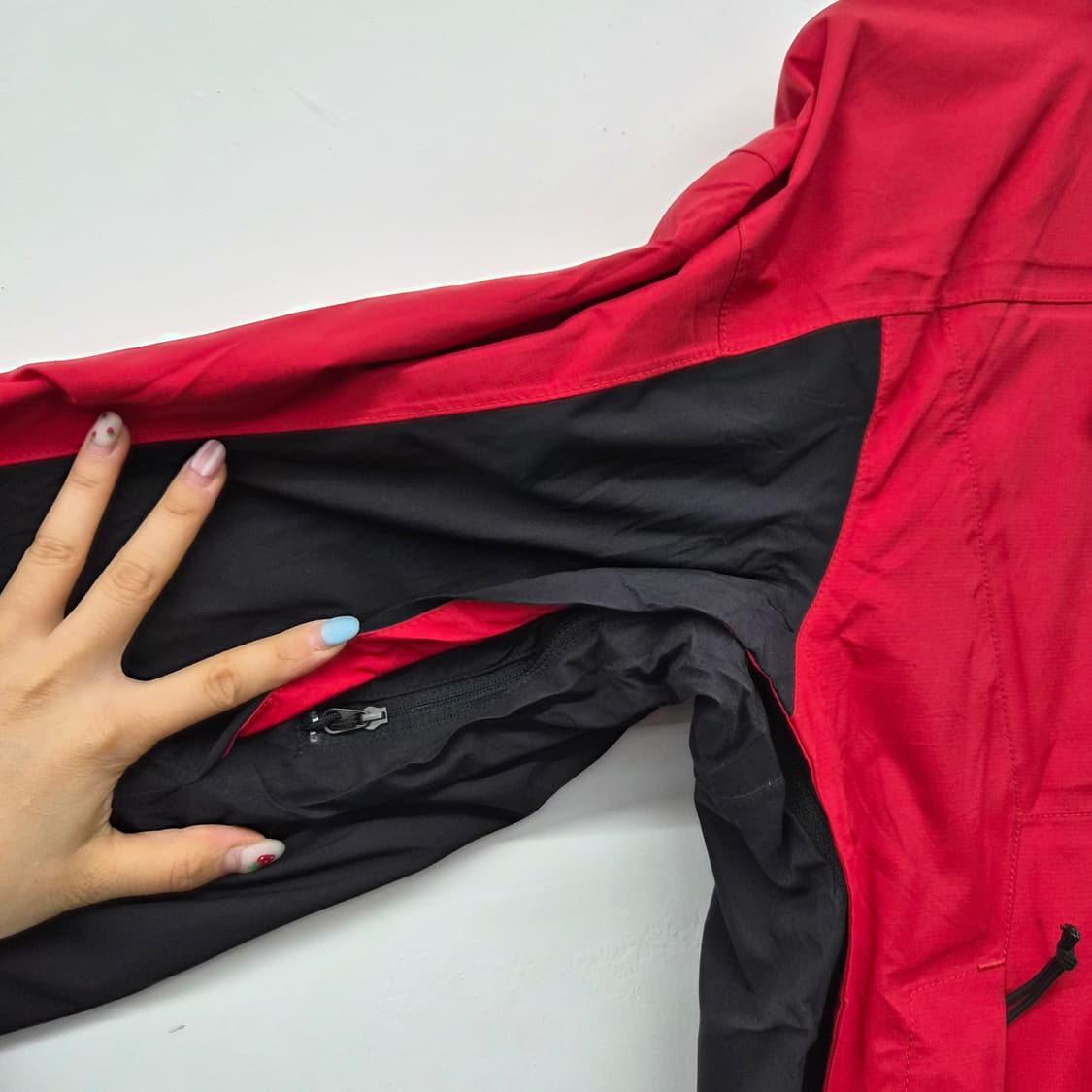 노스페이스 레드/블랙 바람막이 자켓 남성 S 상품이미지8