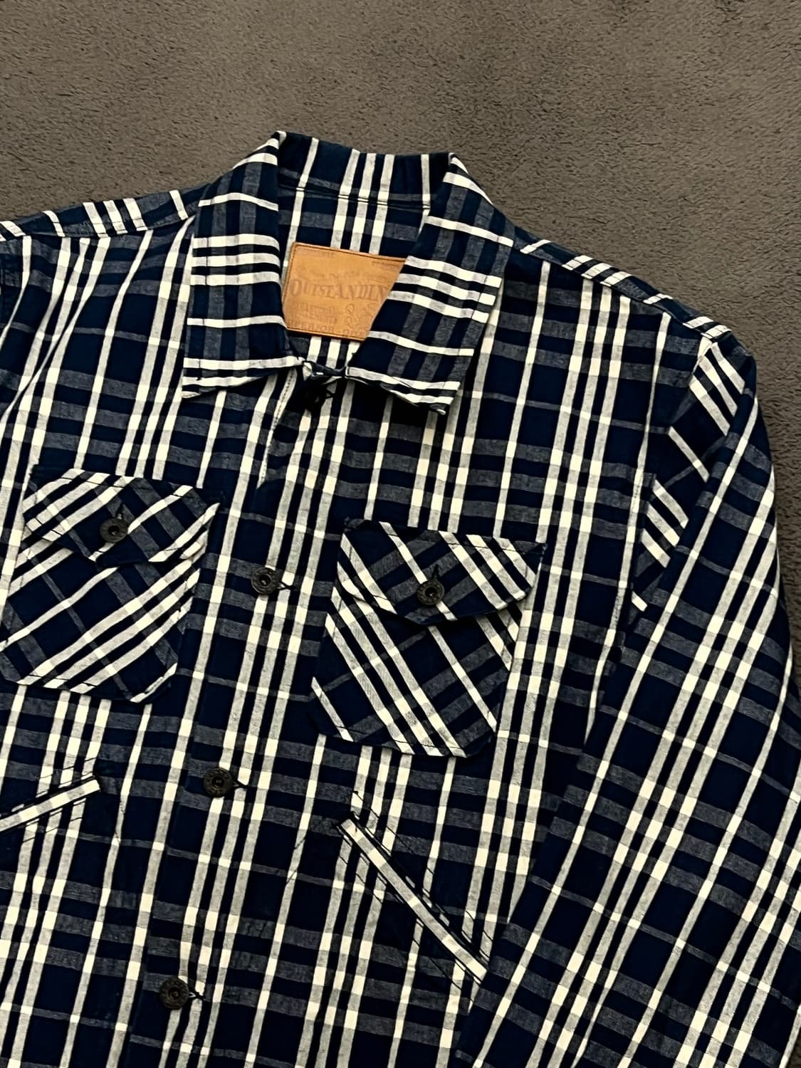 아웃스탠딩 체커 셔츠형 트러커 자켓 처분  상품이미지2