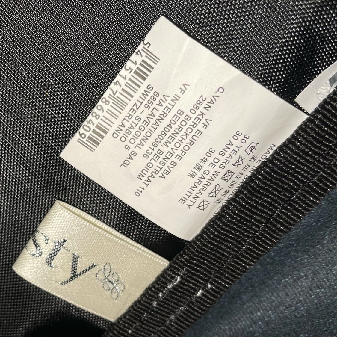 이스트팩 x 체스티 (Eastpak x Chesty) 상품이미지6