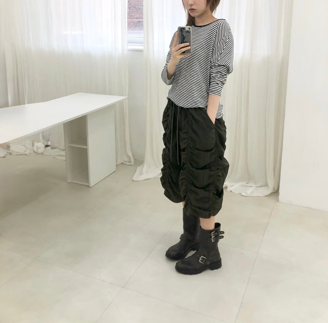 kyeo 겨 셔링 버뮤다 팬츠 카키 상품이미지5