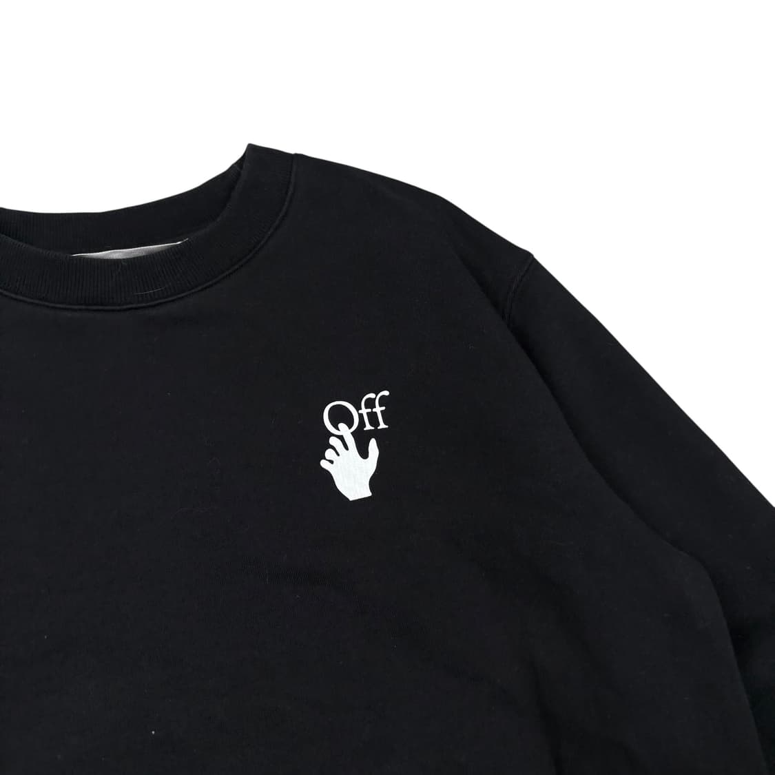 오프화이트 블랙컬러 디그레이드 애로우 맨투맨 상품이미지4