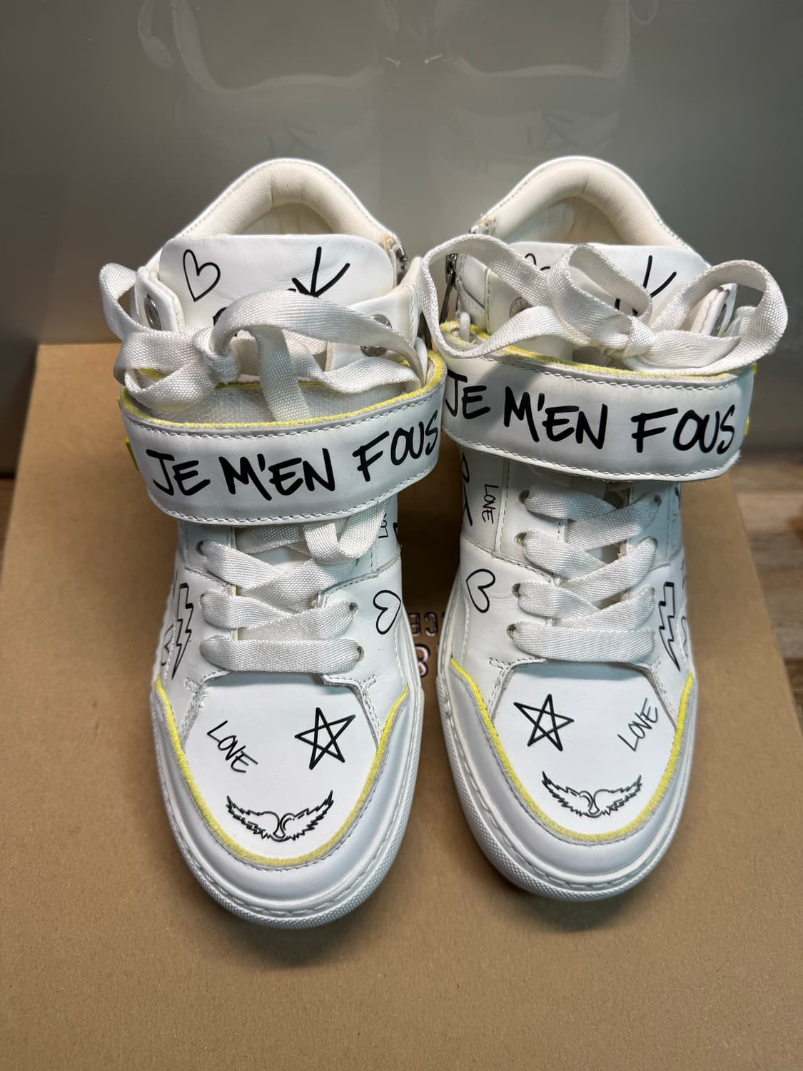 정품)쟈딕앤볼테르 Flash Fluorescent 스웨이드36 상품이미지1