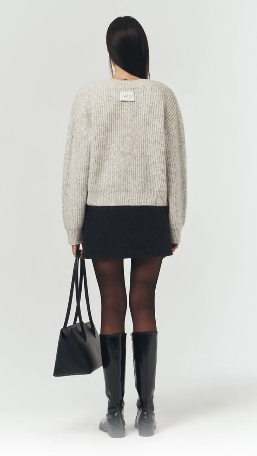 아티드 알파카 브이넥 니트 상품이미지2