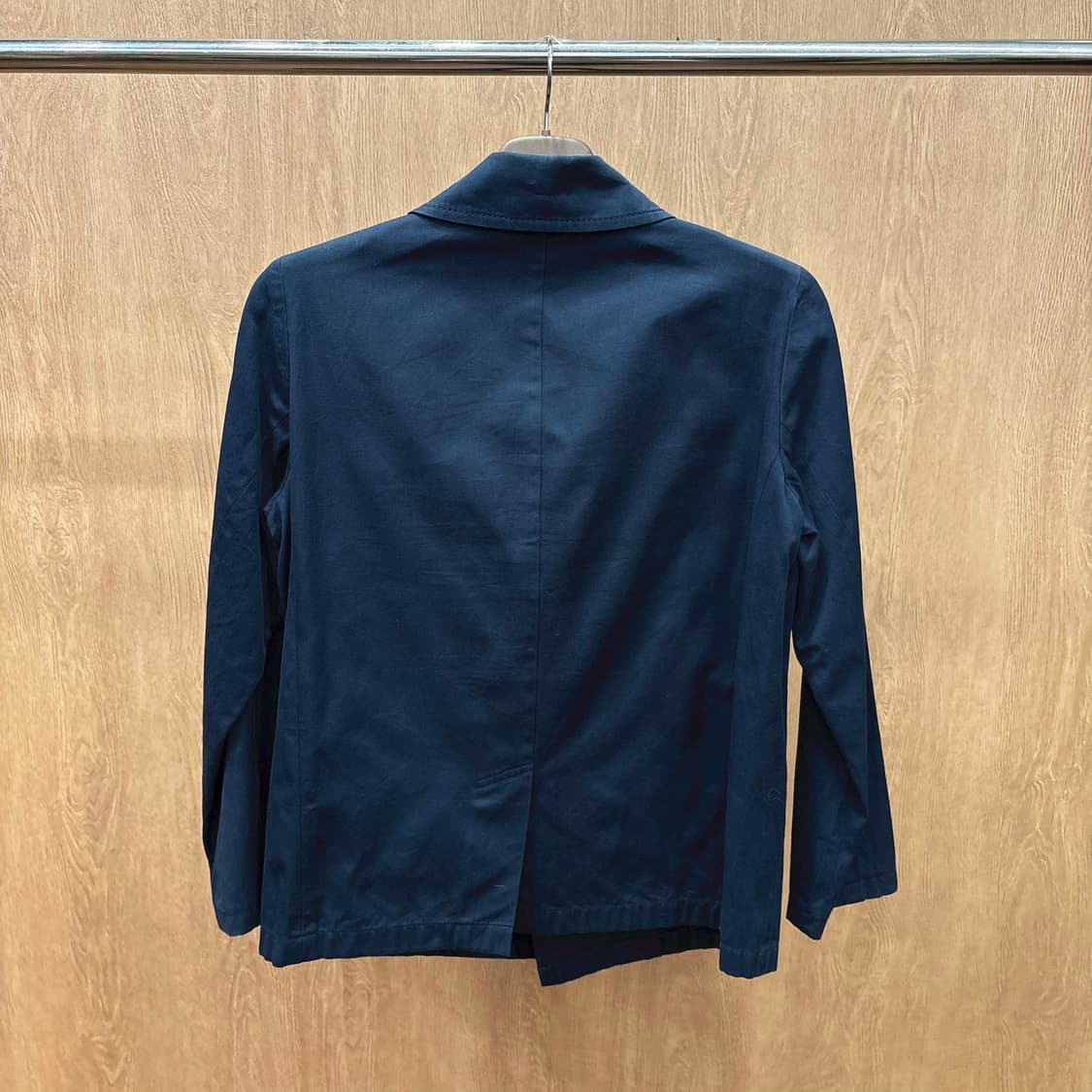 버버리 런던 더블 브레스티드 자켓 노치드 라펠 디테일 레귤러핏 네이비 상품이미지3