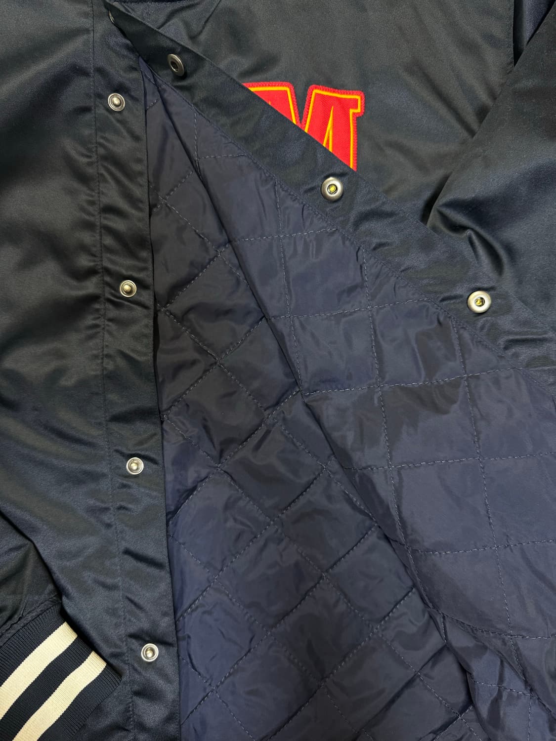 모마x챔피온 바시티자켓 상품이미지4