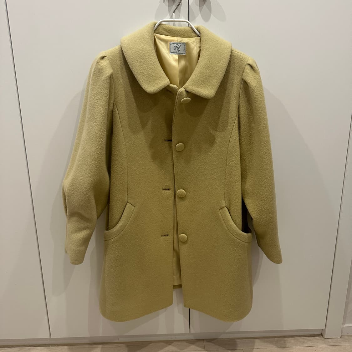 노컨텐츠 퍼프 하프코트 버터색상 상품이미지2