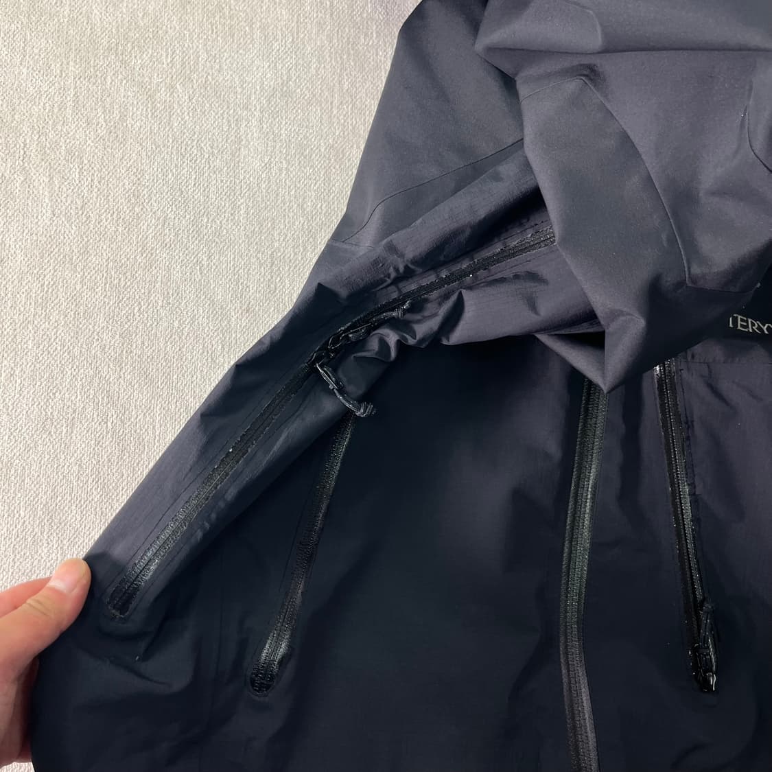 100 아크테릭스 세타 1세대 AR 블랙 바람막이 자켓 상품이미지8