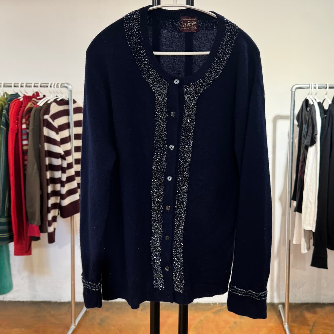 수작업 비즈 캐시미어 100 가디건 / 여성 L (남성 M 추천) 상품이미지1