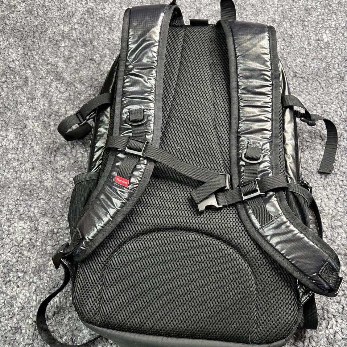 17FW 슈프림 백팩 블랙 상품이미지6