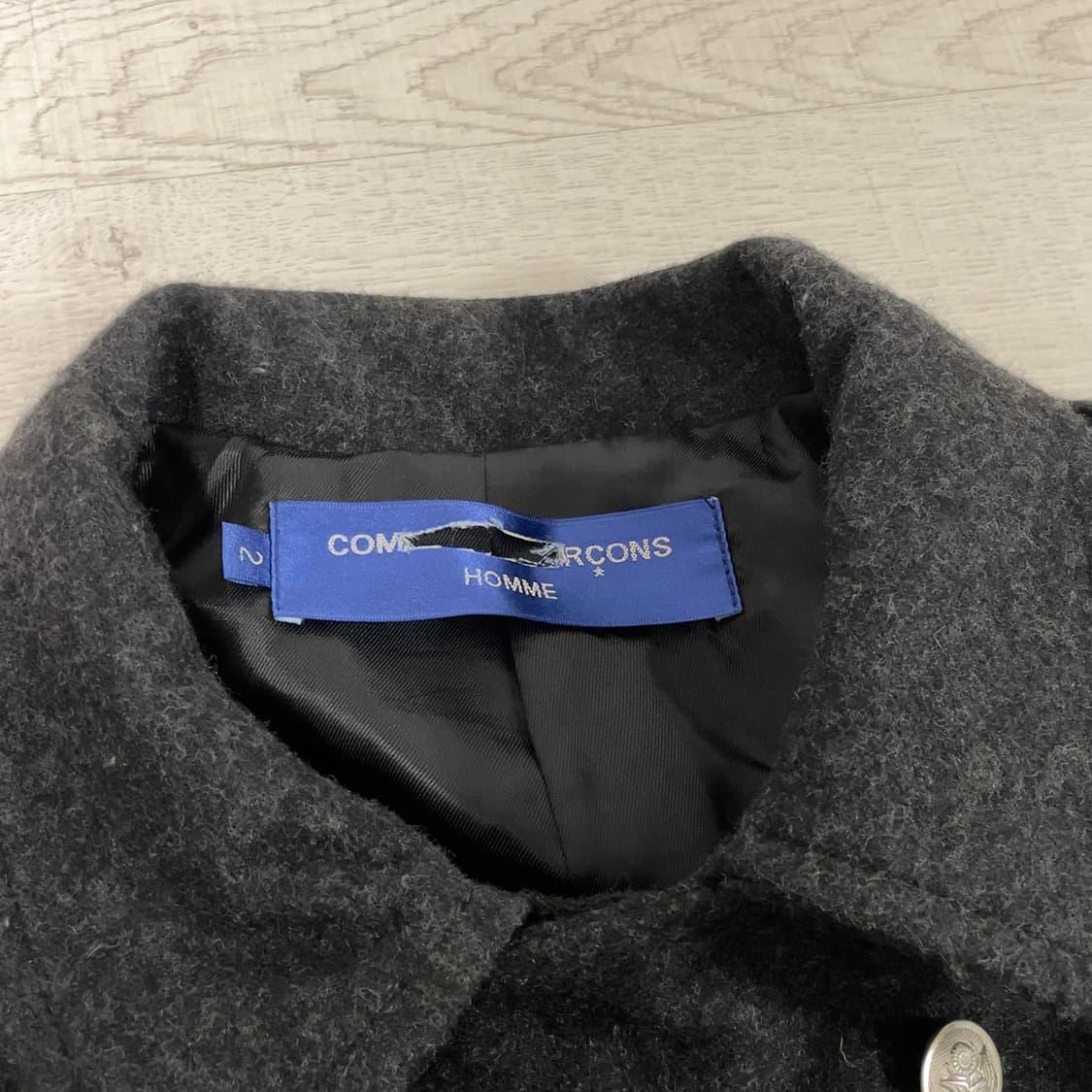 꼼데가르송 옴므 사선 지퍼 울 카코트 상품이미지4