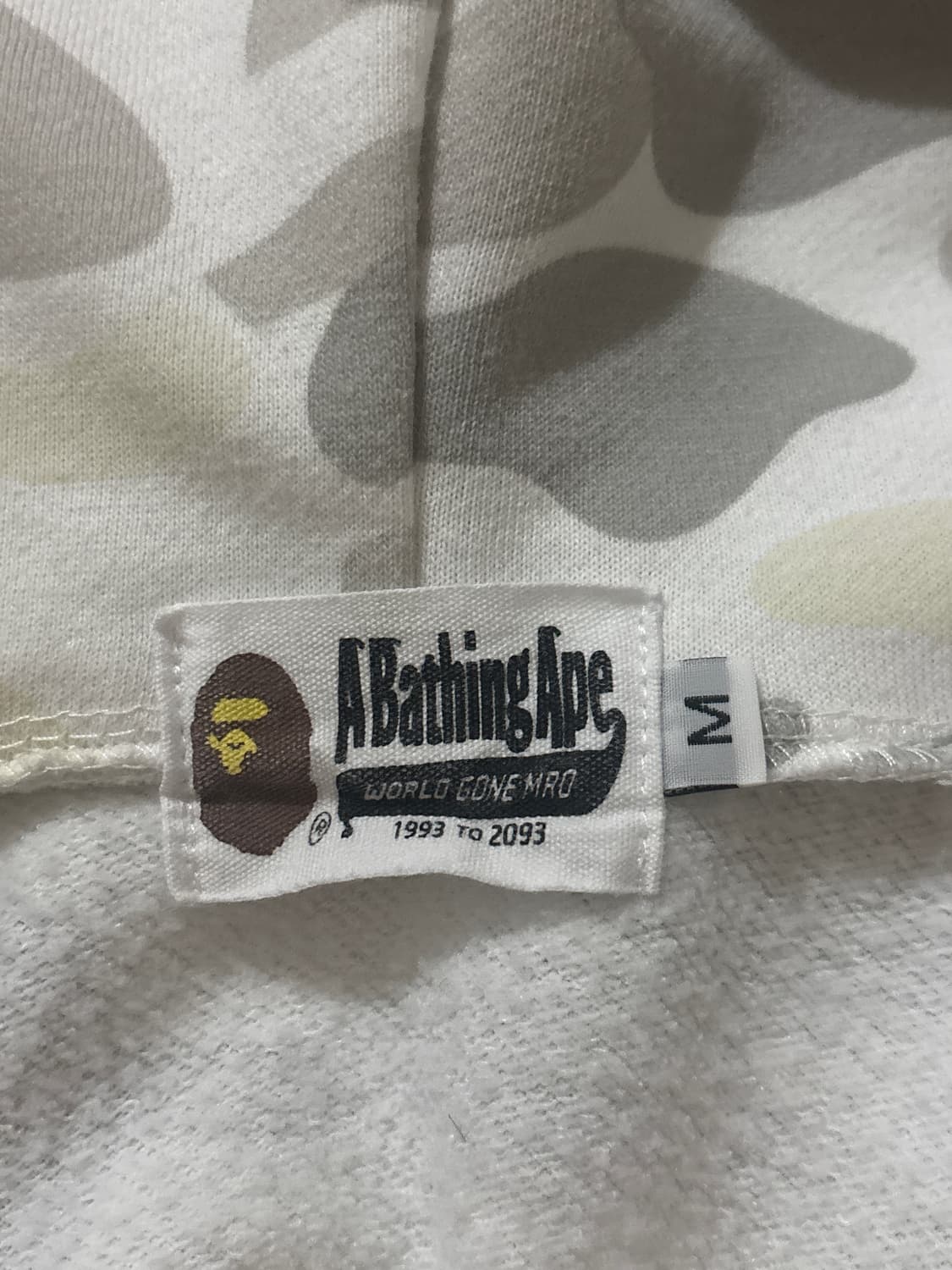 베이프 샤크후드집업 화이트 상품이미지4