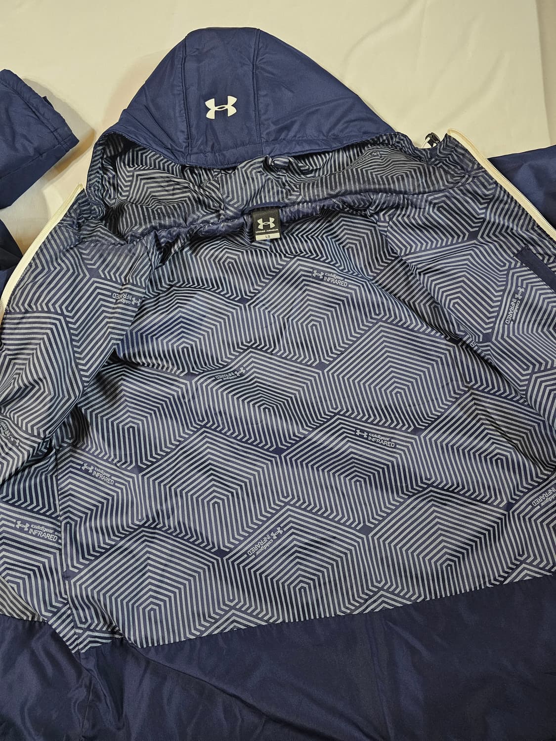 [L] (japan) 언더아머 팀 UA 트라이 스포츠 경량 패딩 자켓 상품이미지6