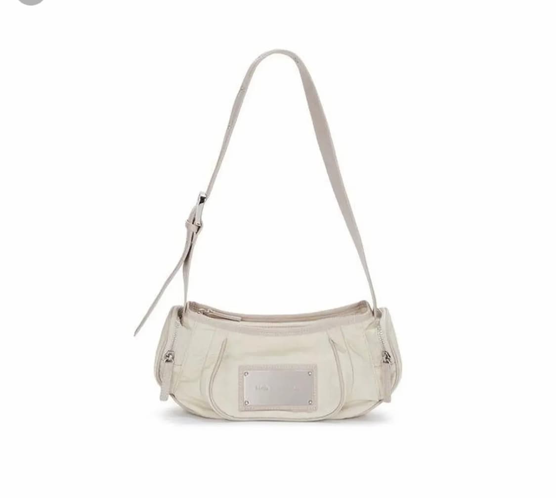 마뗑킴 마들렌 라운드 숄더백 베이지 상품이미지1