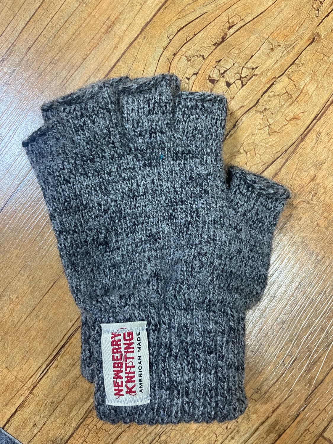 뉴베리니팅 사슴가죽 핑거리스 장갑 차콜 ML 상품이미지1