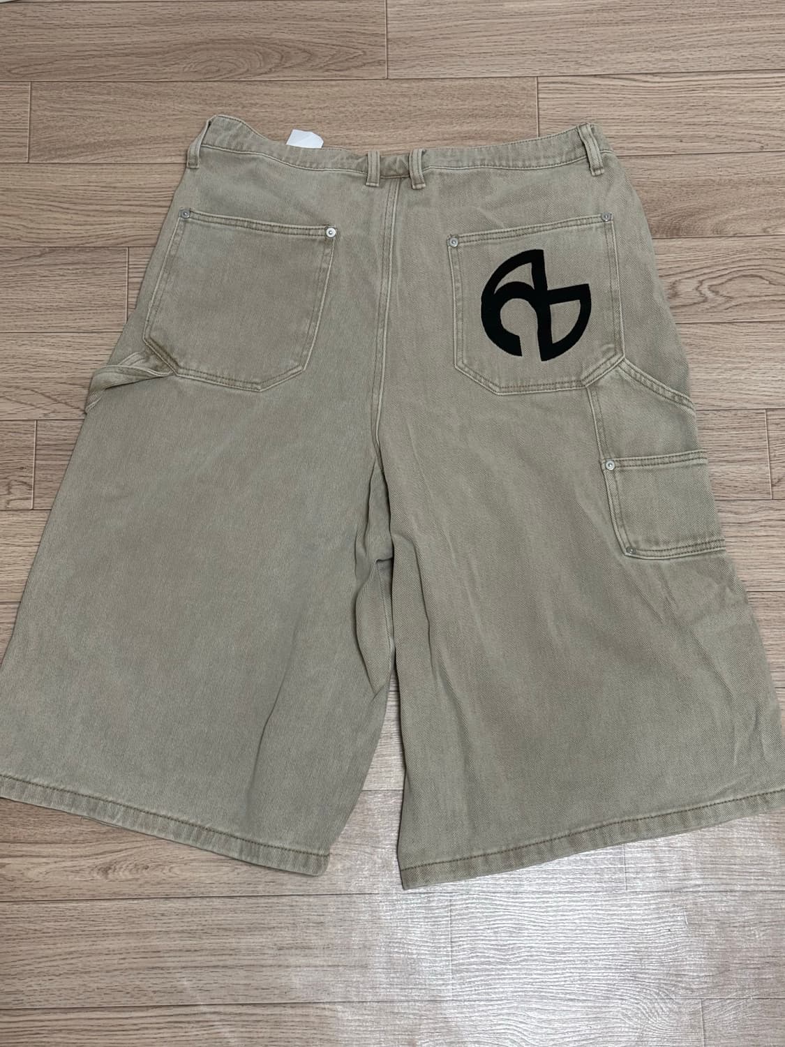 노메뉴얼 C.D.L BERMUDA PANTS - SAND 상품이미지5